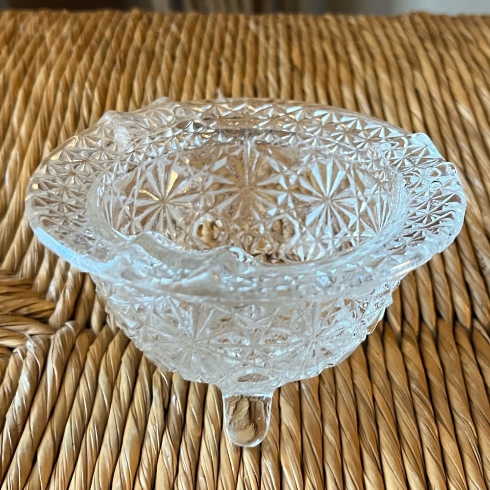 Vintage Dainty Clear Glass Daisy Button Cauldron Ashtray